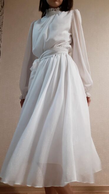 платье на свадьбу подруги зимой: Продаю платье очень красивое и нежное, надевала всего 1 раз 😊 Подойдёт