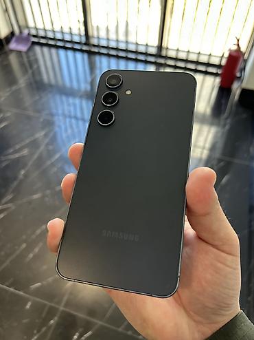 Samsung Galaxy A55 5G, Б/у, 256 ГБ, цвет - Черный, 2 SIM, eSIM at lalafo.kg Samsung Galaxy A55 5G, Б/у, 256 ГБ, цвет - Черный, 2 SIM, eSIM