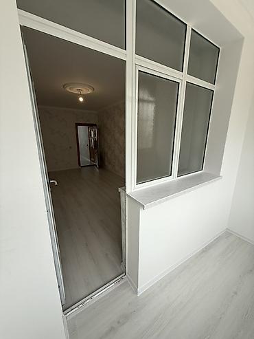 kirayə ev xutor: 🏡 MƏNZİL SATILIR — ABBAS SƏHHƏT, 4-CÜ MİKRORAYON Mənzil 5 mərtəbəli — 9