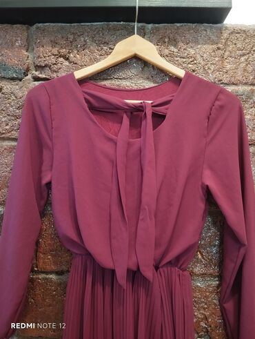 plise haljine: M (EU 38), color - Burgundy, Other style, Long sleeves