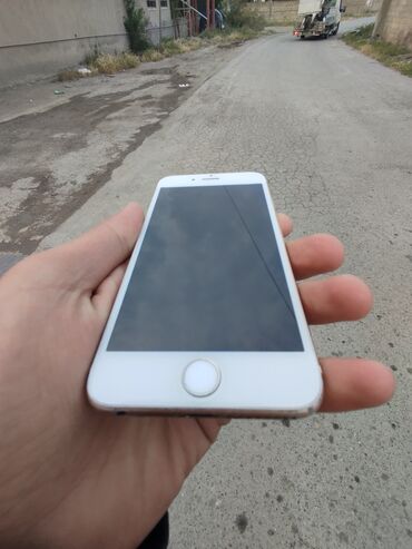 Apple iPhone: IPhone 6s, 16 GB, Gümüşü, Barmaq izi, Face ID