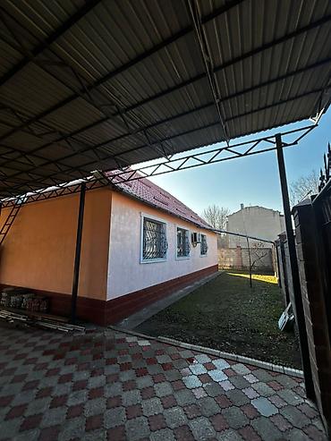 Продажа коттеджей и домов: 🏡 Продаётся просторный дом — 100 м² 📍 Район Аска Таш Отличный вариант — 3