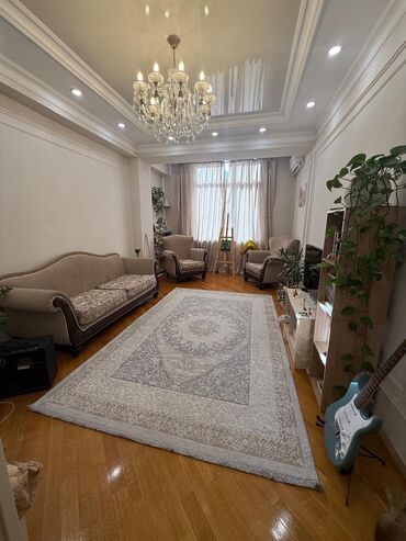 Медицинские центры: 3 комнаты, 100 м², Элитка, 4 этаж, Евроремонт