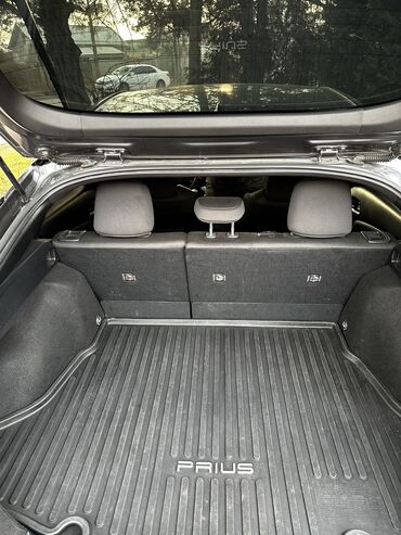 Toyota: Toyota Prius: 2019 г., 1.8 л, Вариатор, Гибрид, Седан — 7