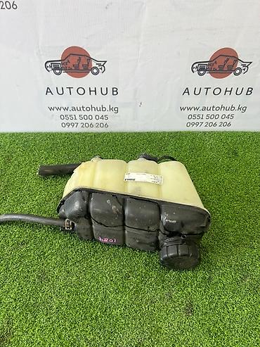 системы охлаждения protech: Расширительный бачок системы охлаждения для автомобиля. - — 1
