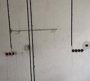 Электрики: Электрик | Установка распределительных коробок, Электромонтажные работы Больше 6 лет опыта — 12