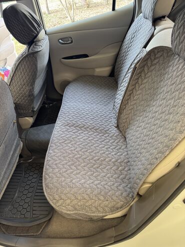 Nissan: Nissan Leaf: 2013 г., 1 л, Автомат, Электромобиль, Хэтчбэк — 9