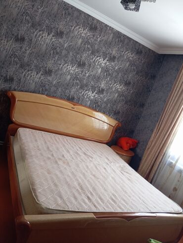 Seyflər: İkinəfərlik çarpayı, Matras ilə