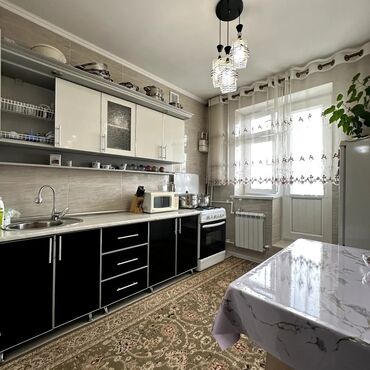 Продажа квартир: 4 комнаты, 83 м² — 2