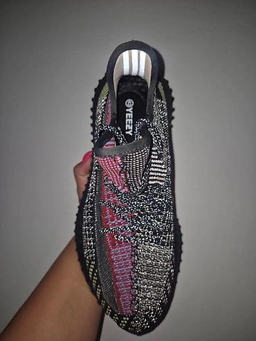 more: Yezzy lepo odradjene
Urezan boost u djonu
36-48
4000 din
SS🖤 — 1