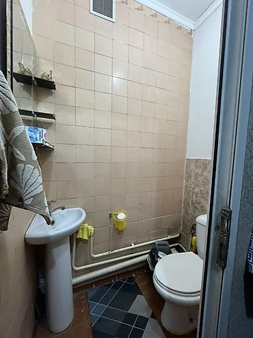 osh flat: 3 комнаты, Собственник, Без подселения, от 6 месяцев, С мебелью полностью — 1