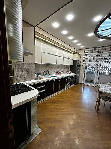 Mənzillər: Yasamal, 3 otaqlı, Yeni tikili, m. İnşaatçılar, 128 kv. m — 9