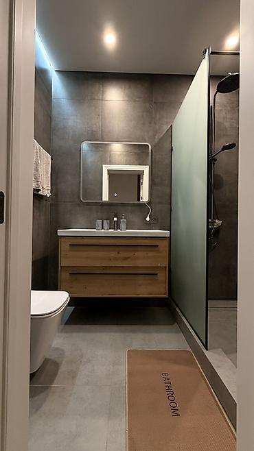 Ремонт под ключ: Сдаётся 3-комнатная стильная квартира с ЕВРОРЕМОНТОМ!! Идеальный — 10