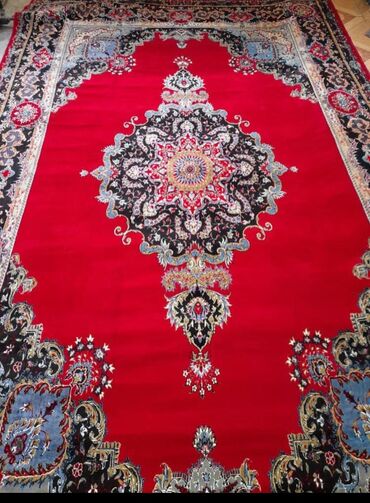Bağ evi və bağ üçün hərşey: Köhnə İranın Həşbeş xalçalarıdır. Təmiz Yun 1 ci xalça 5x4 (200 azn)