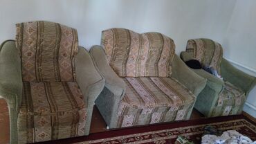 диван мебель: Цвет - Зеленый, Б/у