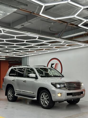 тайота платз: Toyota Land Cruiser: 2013 г., 4.6 л, Автомат, Газ, Внедорожник