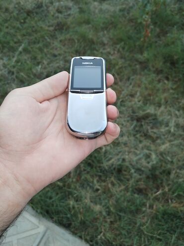 iwlenmiw telefonlarin satisi: Nokia 8 Sirocco, rəng - Gümüşü