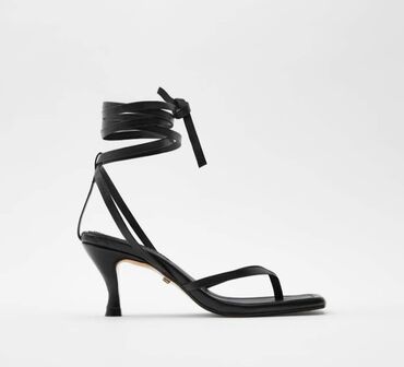 zara satenske kosulje: Sandals, Zara, 40
