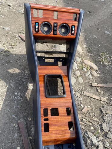 накитка на панел: Дерево на мерседес w124. “Zebrano” Состояние зеркало 👍👍👍 Идеал. Без