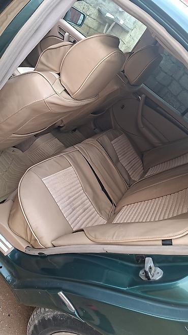 Digər avtomobillər: Satılır: yüngül minik avtomobili Əsas xüsusiyyətlər: - Kuzov: sedanın — 3