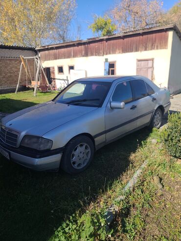 Mercedes-Benz: Mercedes-Benz 220: 1996 г., 2.2 л, Механика, Газ, Седан