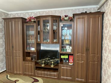 Другая мебель: Продаю стенку