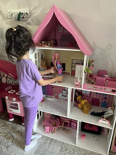 barbie: Кукольный дом в стиле Barbie – большой многоуровневый дом с мебелью и — 7