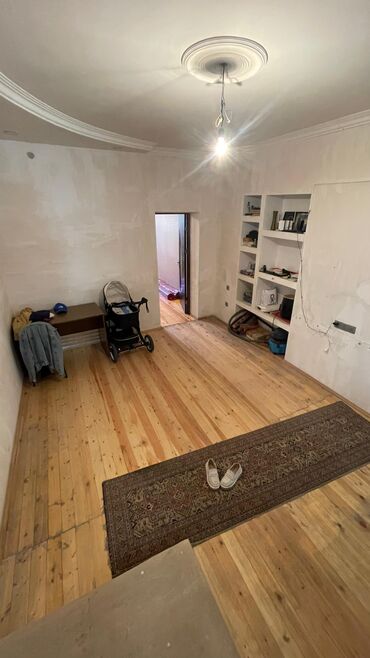 Həyət evləri və villaların satışı: M.Ə. Rəsulzadə qəs. 5 otaqlı, 270 kv. m, Kredit yoxdur, Orta təmir -da lalafo.az — 9 Həyət evləri və villaların satışı: M.Ə. Rəsulzadə qəs. 5 otaqlı, 270 kv. m, Kredit yoxdur, Orta təmir — 9