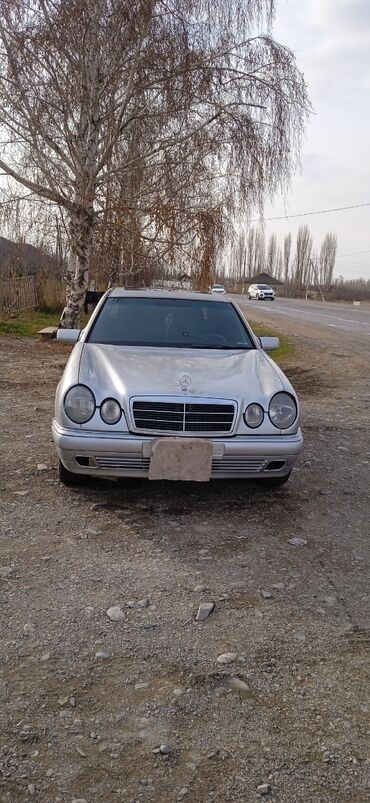 мерседес очкарик: Mercedes-Benz 220: 1996 г., 2.9 л, Механика, Дизель