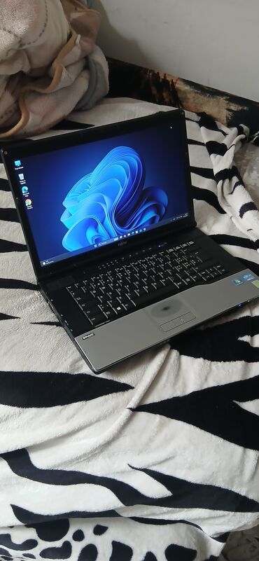 punjač za huawei gt2: Intel Core i5, 8 GB OZU, Up to 11 "