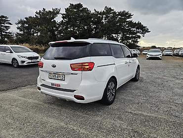 Kia: Kia Carnival: 2019 г., 2.2 л, Автомат, Дизель, Минивэн — 7