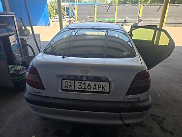 2002: Toyota Avensis: 2002 г., 1.8 л, Автомат, Бензин, Хэтчбэк — 2