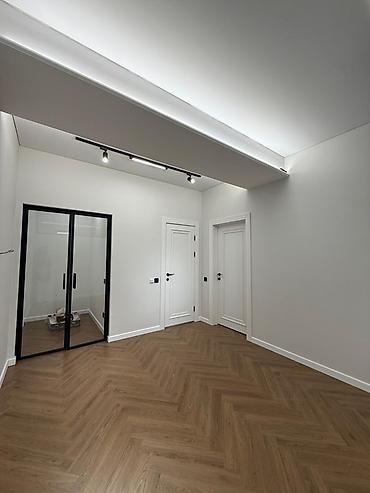 жк капитал: 3 комнаты, 82 м², Элитка, 11 этаж, Дизайнерский ремонт — 4
