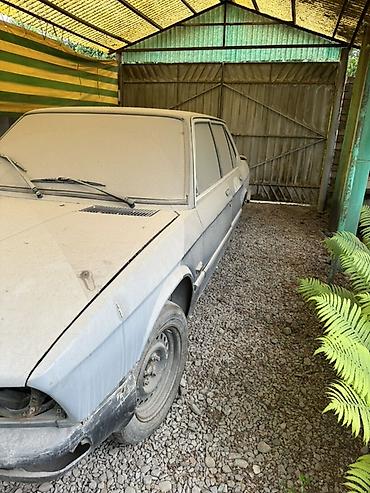 bud e9: BMW 5 series: 1985 г., Седан — 4