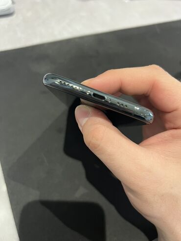 Apple iPhone: IPhone 11 Pro, 64 GB, Matte Midnight Green, Face ID — 4