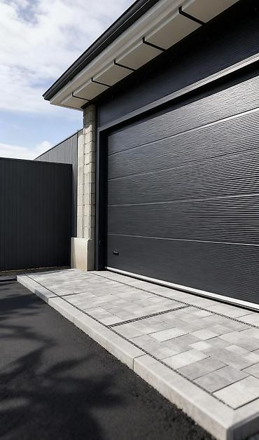 Секционные ворота: Автоматические, Alutech, Для гаража, Для частного дома, Для контейнера, Бронированные, В рассрочку, Новый, Бесплатная установка — 18