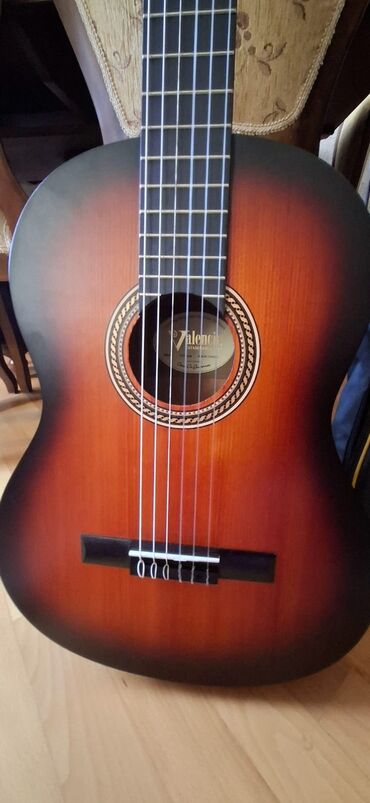 gitara ucuz: Klassik gitara, Yeni, Ödənişli çatdırılma