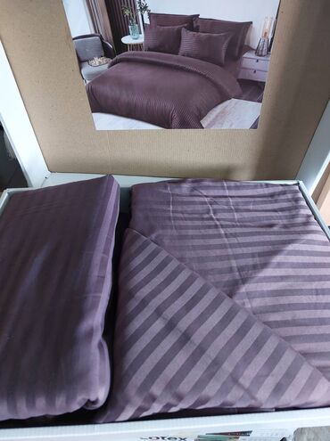 Posteljina: Bračna, Damast — 7