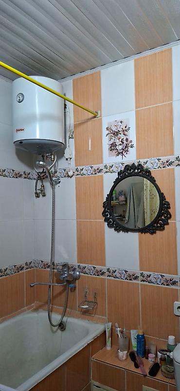 9 мкр квартиры: 3 комнаты, 58 м², 9 мкр 104 серия, 2 этаж, Косметический ремонт — 5