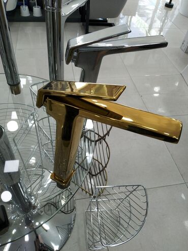 мойка для кухни: Mətbəx/hamam üçün premium qarışdırıcı kran - Material: Möhkəm metal