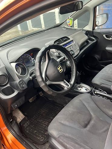 Honda: Honda Fit: 2011 г., 1.5 л, Автомат, Бензин, Хэтчбэк — 7