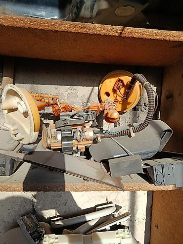 Другие детали кузова: Продаю заднюю часть на BMW е 39 в хорошем состоянии а также имеется — 4