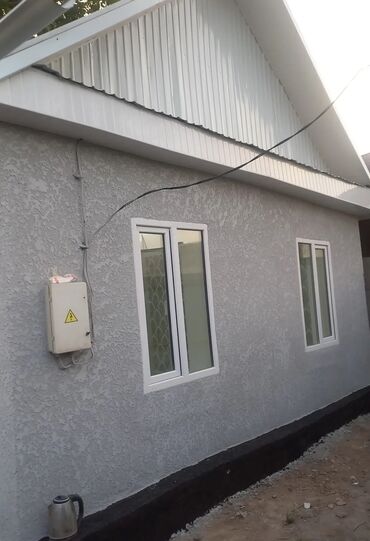 срочно продаю участок газ канализация есть: Үй, 70 кв. м, 3 бөлмө, Кыймылсыз мүлк агенттиги, Косметикалык оңдоо