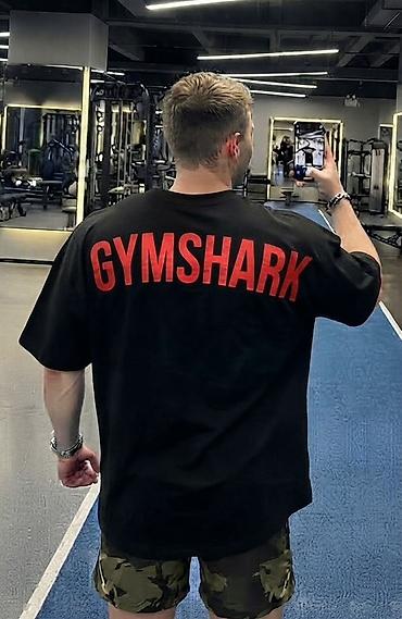 Футболка Gymshark, мужская, чёрная, свободный крой (oversize). -