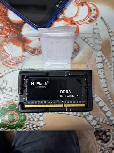 Процессоры: Оперативная память (RAM) Hynix, 8 ГБ, 1600 МГц, DDR3, Для ноутбука, Б/у