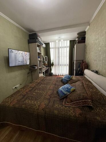 сдаю квартиру в районе аламединского рынка: 1 комната, 35 м², 4 этаж