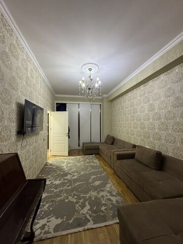 Uzunmüddətli kirayə mənzillər: Kiraye verilir: 1 otaqlı mənzil interyeri və mebel Desti Xirdalan — 2