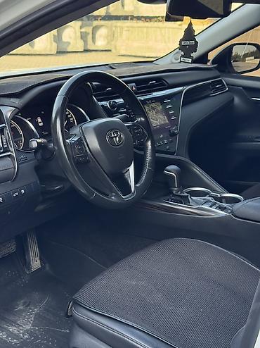 hybrid: Toyota Camry: 2018 г., 2.5 л, Вариатор, Гибрид, Седан — 7