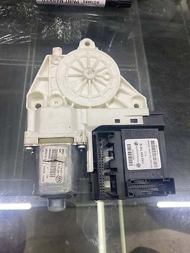 akumulator za motor: MOTORIC PODIZACA STAKLA ZA VOLKSWAGEN TIGUAN - 5N09597B | Prednji — 2