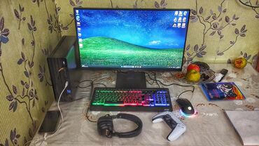 игровой компьютер баку: Masaüstü Kompüter Full Dəst Monitor 27 ekran oyun üçün. Core i7 12